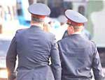 Челябинские милиционеры грабят гостей города на привокзальной площади