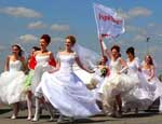 В выходные Челябинск одновременно увидит полсотни невест