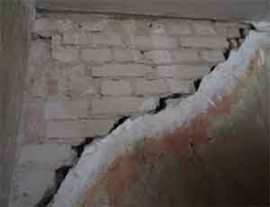 После падения метеорита на Южном Урале 7 зданий признаны аварийными